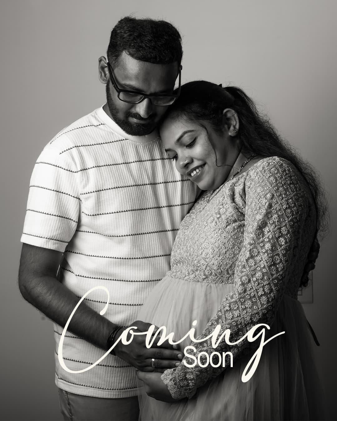Outdoor maternity portrait shoot of expectant mother in Coimbatore