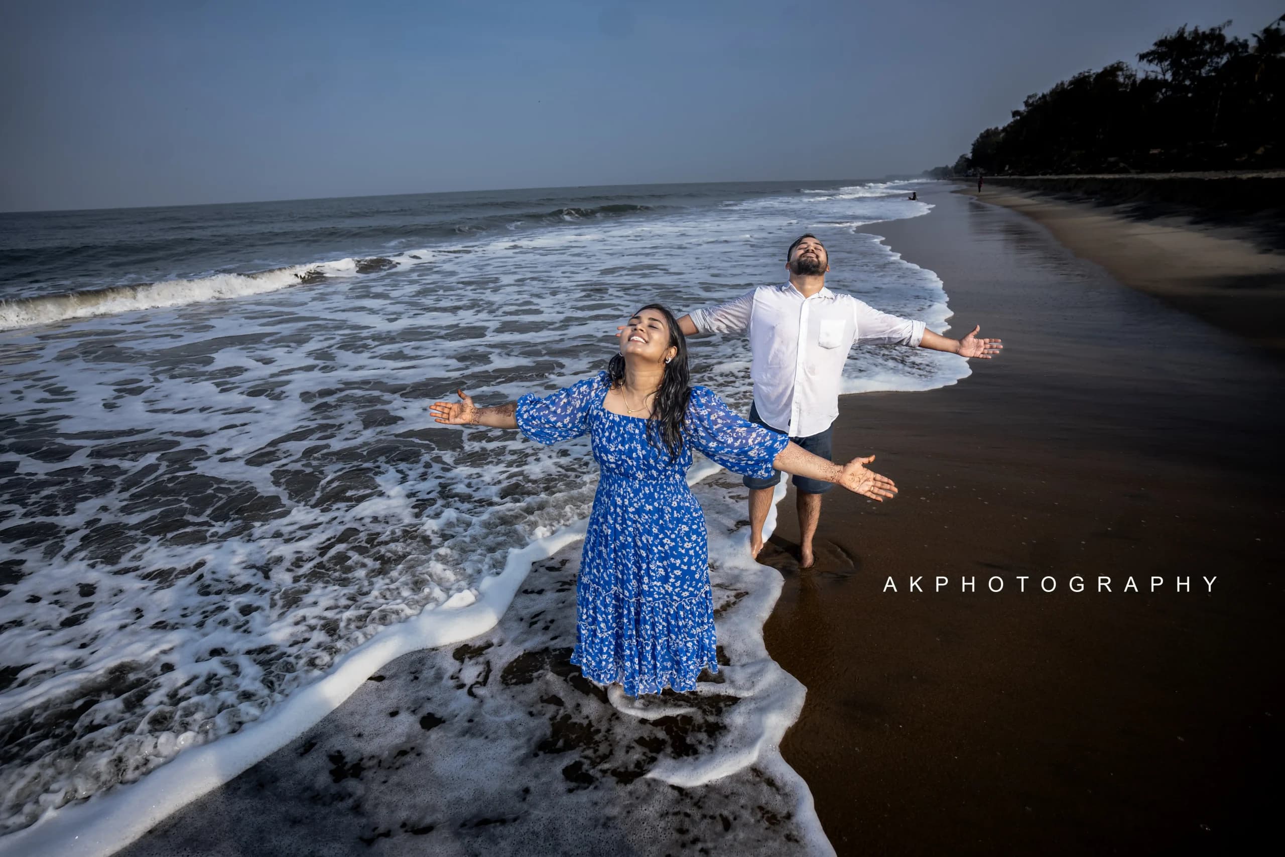 Beautiful Outdoor Maternity Photoshoot Session in Cochin - AK Photography
