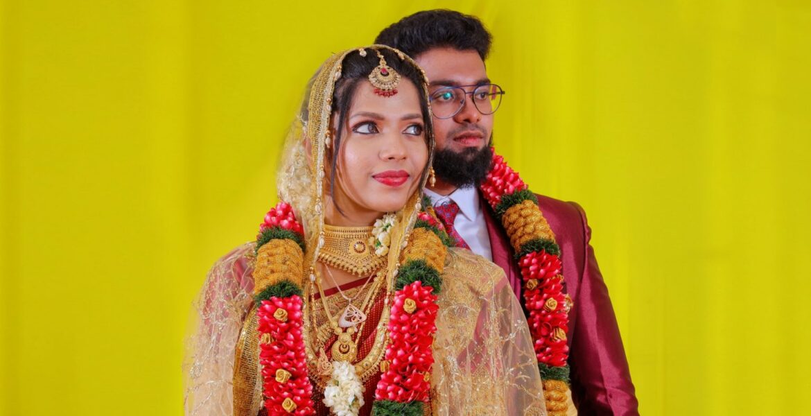 Sathik and Hina's Elegant Muslim Wedding Photoshoot in Coimbatore