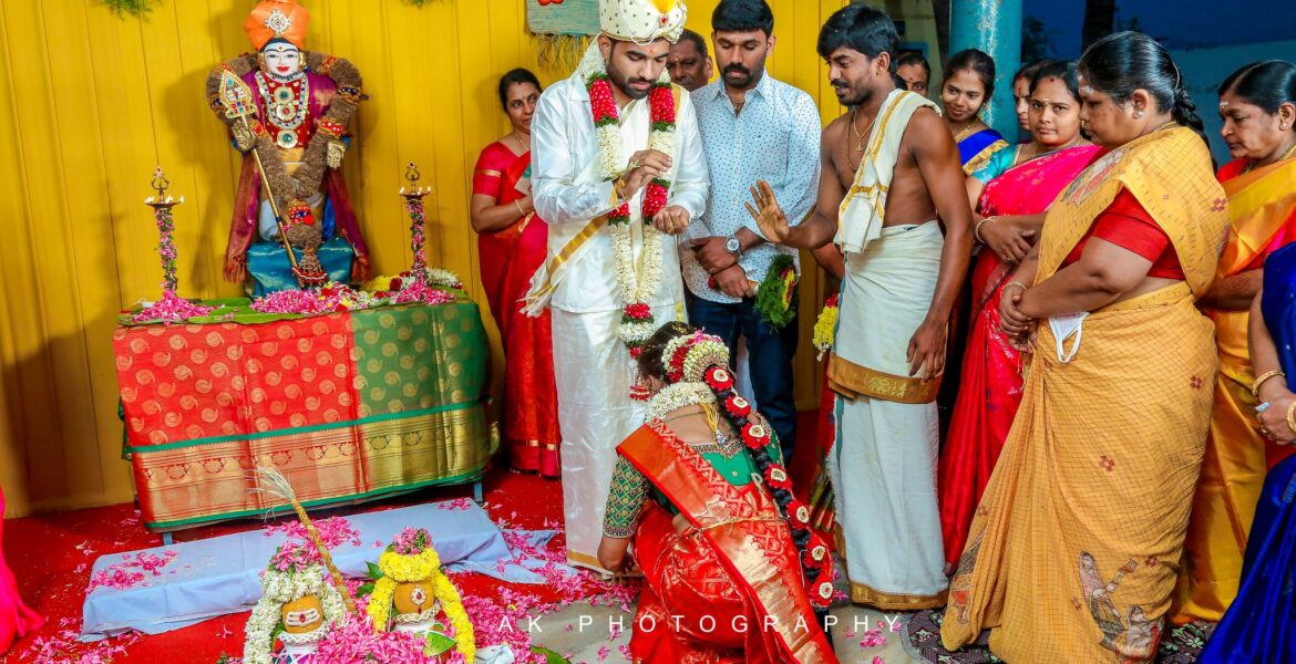 How to Capture the Perfect Couple Photoshoot in Temple Tips and Tricks