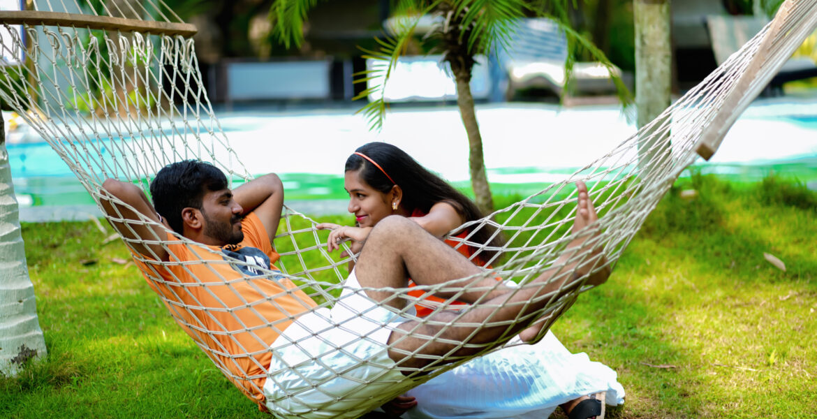 Capture Love in Kerala Ultimate Guide to Pre-Wedding Save the Date Photos