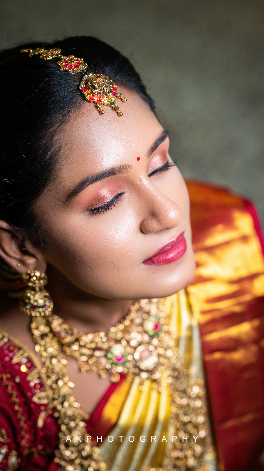 Wedding Photoshoot: Saranya & Seenu's Beautiful Day at Palldam