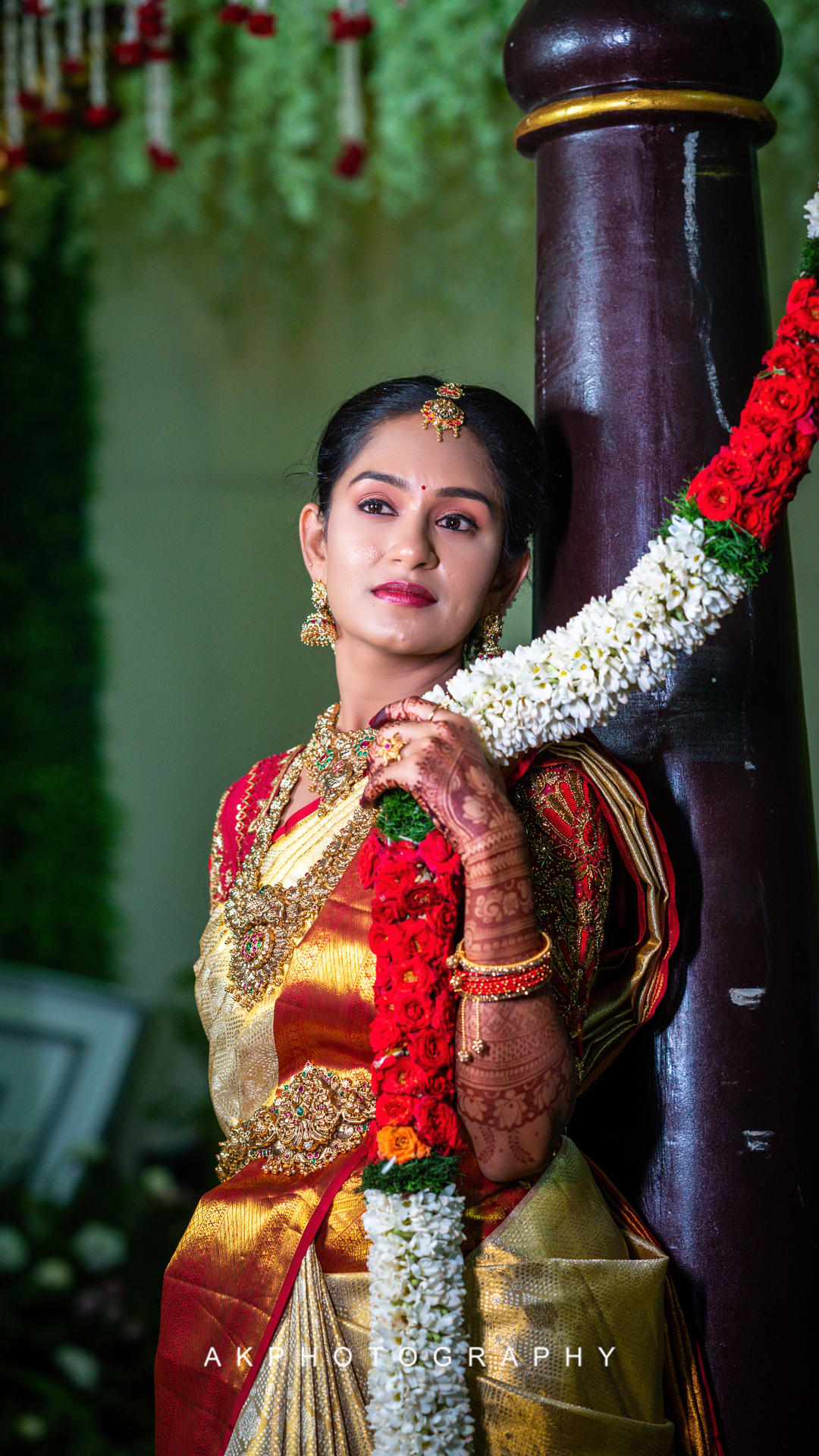 Wedding Photoshoot: Saranya & Seenu's Beautiful Day at Palldam