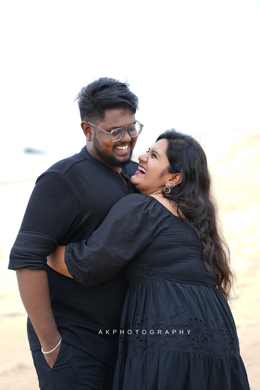 Pre-Wedding Photoshoot - Santhosh & Sruthi at Kerala Beach