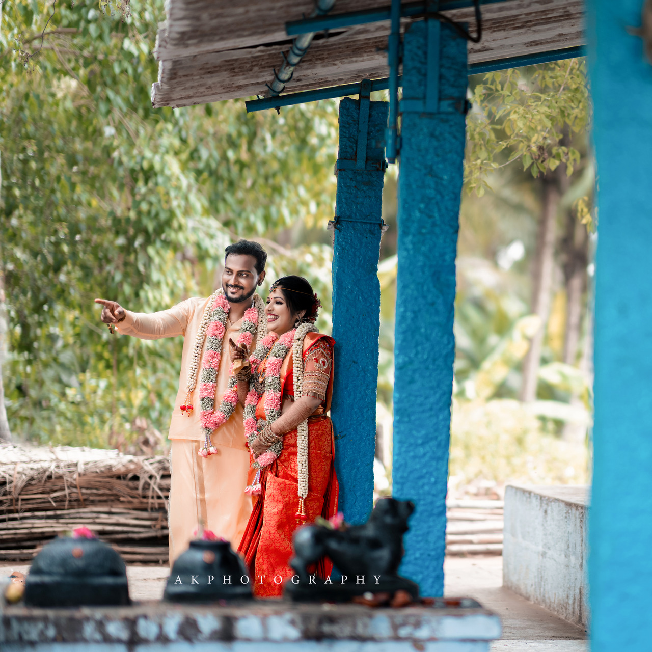 wedding photographer documenting a beautiful wedding photoshoot from Namakkal, Tamil Nadu.